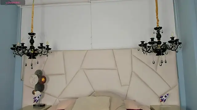 Aitana Hilton  online show from 10-27-25, 11:44