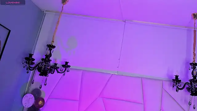 Aitana Hilton  online show from 10-17-25, 11:56