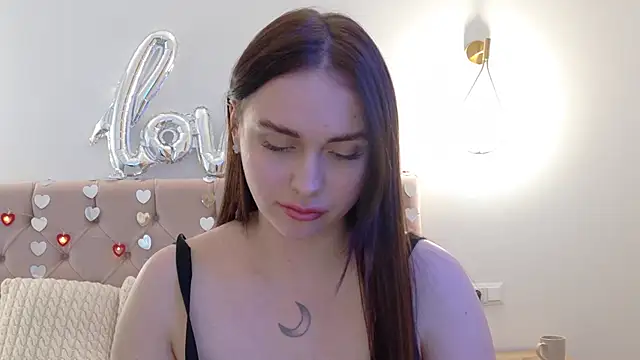Lilliana Moon online show from 02-22-25, 01:35