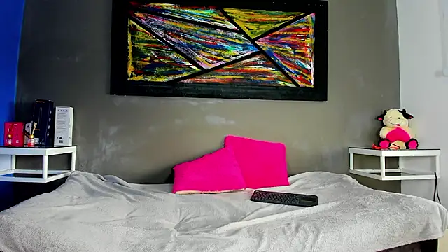 Charlotte curvy  online show from 03-26-26, 08:07