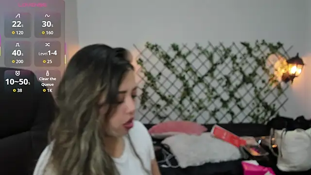 zahra Jalid online show from 10-21-25, 09:14