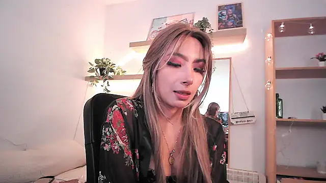 SabrinaSpell  online show from 04-08-26, 01:01