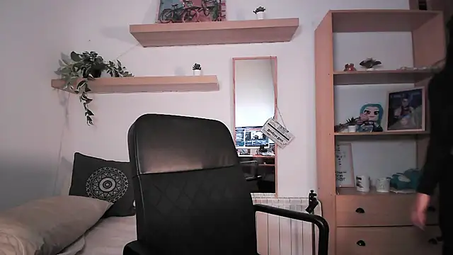 SabrinaSpell  online show from 03-21-26, 05:39