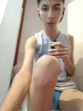 adriaav online show from 04-12-26, 10:07