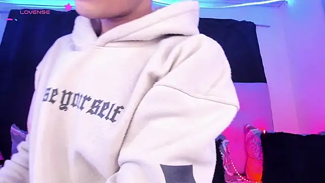 Ethan Boyy online show from 03-10-26, 09:19