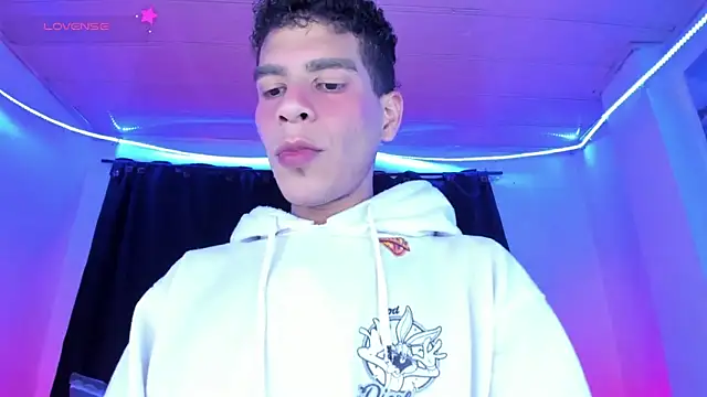 Ethan Boyy online show from 04-10-26, 06:37