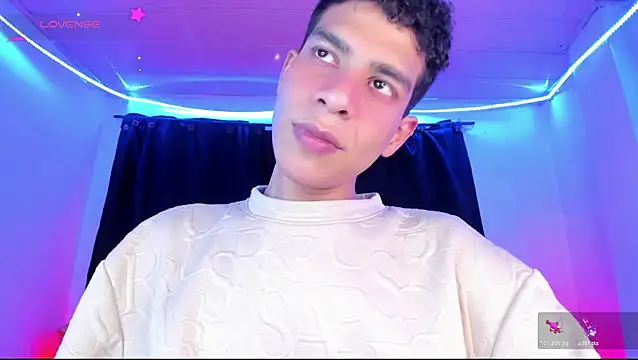 Snapshot of Ethan_Boyy chatting on 04-21-26, 06:25 Ethan Boyy online show from 04-21-26, 06:25