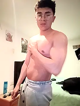 Snapshot of elbebesitobebelean666 chatting on 04-16-26, 04:35 elbebesitobebelean666 online show from 04-16-26, 04:35