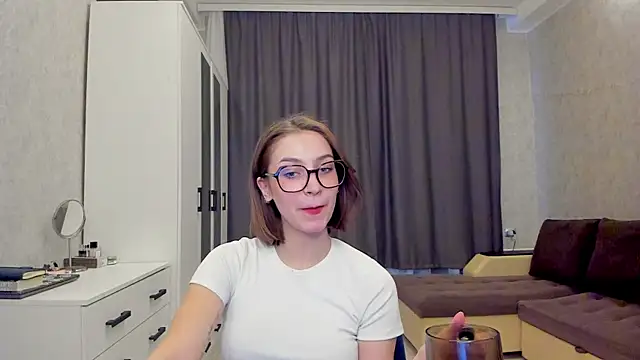 Shawty Maria online show from 02-05-25, 01:11