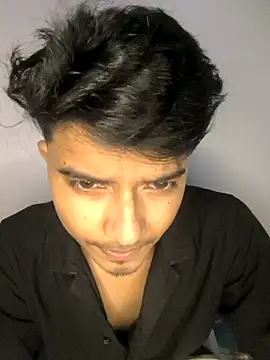 Snapshot of kaif_220 chatting on 09-08-25, 02:16 kaif 220 online show from 09-08-25, 02:16