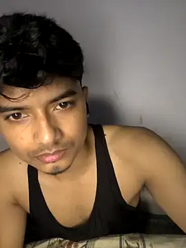 Snapshot of kaif_220 chatting on 09-11-25, 02:06 kaif 220 online show from 09-11-25, 02:06