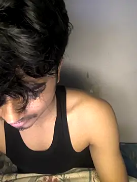 Snapshot of kaif_220 chatting on 10-23-25, 03:32 kaif 220 online show from 10-23-25, 03:32