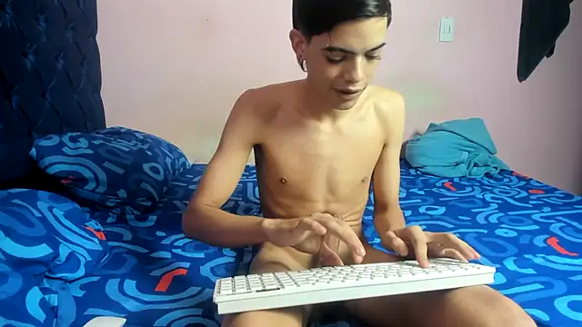 Latinos 2001 online show from 02-22-26, 01:13