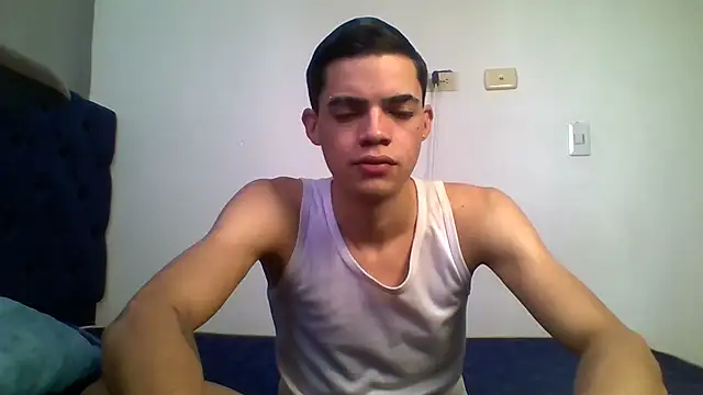 Latinos 2001 online show from 07-06-26, 02:13