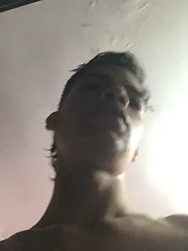 Latinos 2001 online show from 12-03-25, 01:21