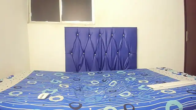 Latinos 2001 online show from 01-11-26, 01:29