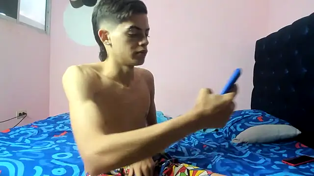 Latinos 2001 online show from 03-12-26, 12:31