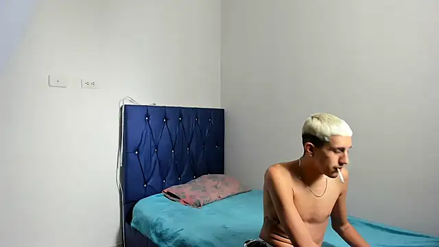 Latinos 2001 online show from 03-20-25, 04:31