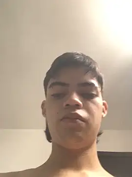 Latinos 2001 online show from 12-01-25, 01:12