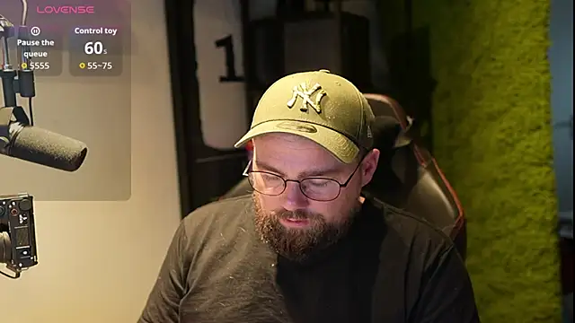 justinitt online show from 11-10-25, 01:16