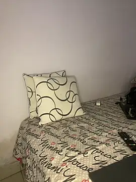 Malia B online show from 02-06-25, 08:23