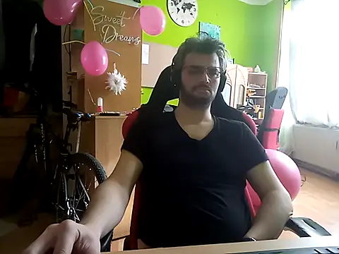 Snapshot of stary-w-kalesonach chatting on 03-04-25, 09:51 stary-w-kalesonach online show from 03-04-25, 09:51
