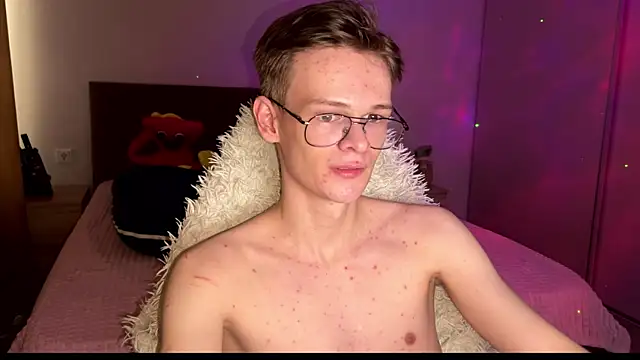 Wild boar1 online show from 03-18-25, 11:33