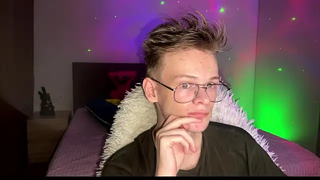 Wild boar1 online show from 03-07-25, 08:44