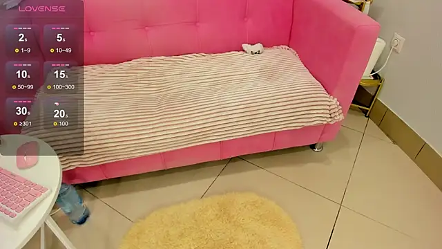 Brilly Lily online show from 12-17-25, 02:27