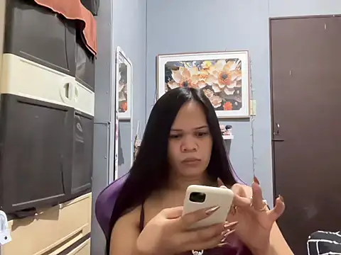 Snapshot of SophiaCourthaway chatting on 12-02-25, 05:53 SophiaCourthaway online show from 12-02-25, 05:53