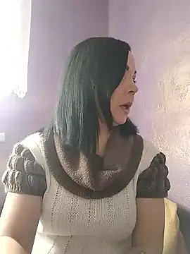 Snapshot of Tory_Lovi chatting on 02-05-25, 11:34 Tory Lovi online show from 02-05-25, 11:34