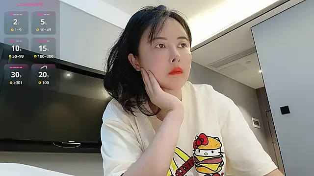 lilandi0521 online show from 11-15-25, 09:24