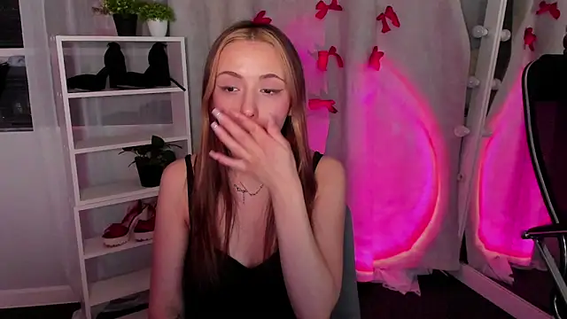 Sahara Shields online show from 02-25-25, 01:32