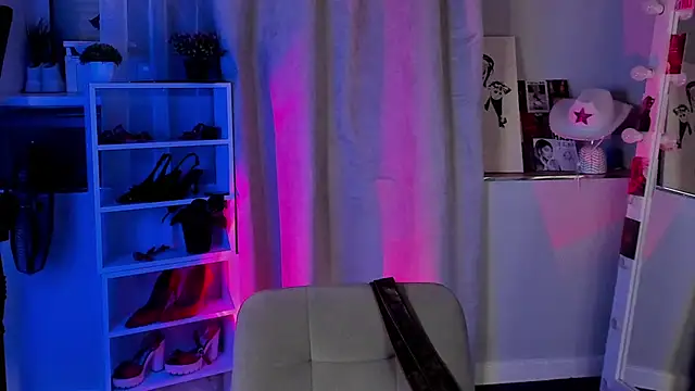 Sahara Shields online show from 11-14-25, 09:57