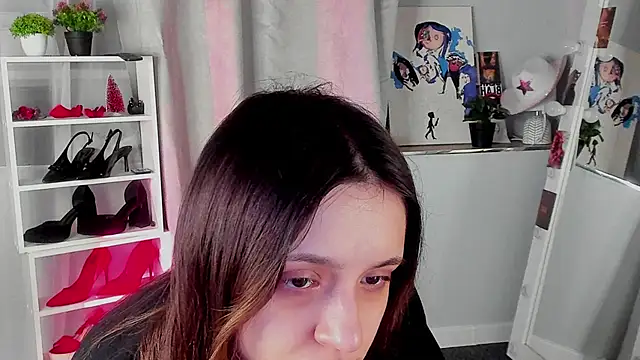 Sahara Shields online show from 12-14-25, 10:21