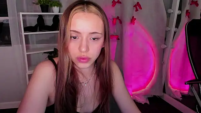 Sahara Shields online show from 02-25-25, 04:35
