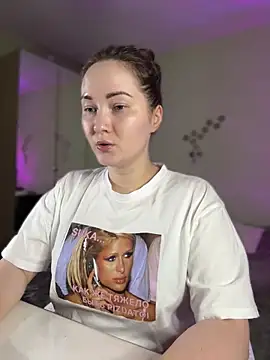 Snapshot of Kiss_My_Body chatting on 02-20-25, 06:46 Kiss My Body online show from 02-20-25, 06:46