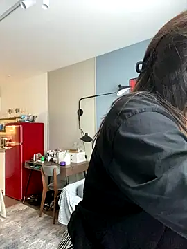 Snapshot of Kiss_My_Body chatting on 10-10-25, 11:11 Kiss My Body online show from 10-10-25, 11:11