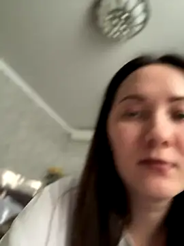 Snapshot of Kiss_My_Body chatting on 10-14-25, 01:01 Kiss My Body online show from 10-14-25, 01:01