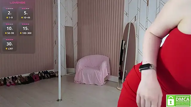 Eva  Summer online show from 10-22-25, 04:12