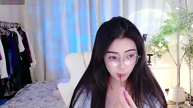 miaomiao-777 online show from 09-13-25, 02:17