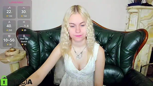 HillEva online show from 10-27-25, 08:26