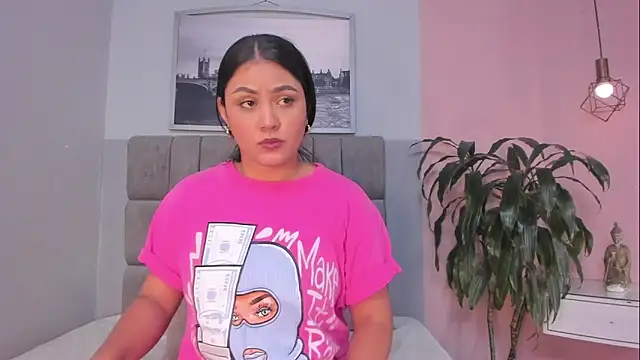 Snapshot of janna_lopez_ chatting on 11-12-25, 10:52 janna lopez online show from 11-12-25, 10:52