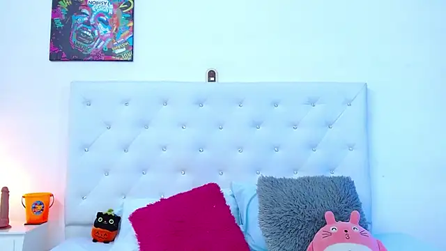 littleslut1 online show from 10-15-25, 08:39