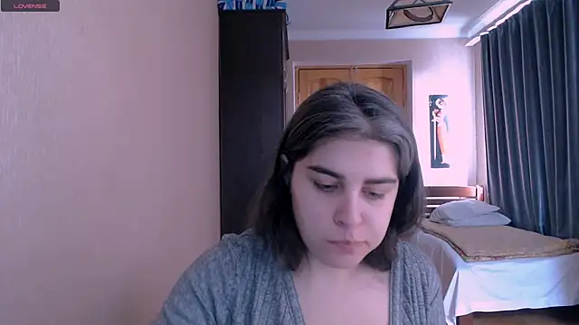 Snapshot of _Roselina_ chatting on 03-03-25, 07:13 Roselina online show from 03-03-25, 07:13