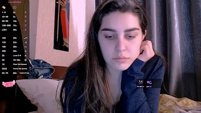 Snapshot of _Roselina_ chatting on 02-13-25, 11:50 Roselina online show from 02-13-25, 11:50
