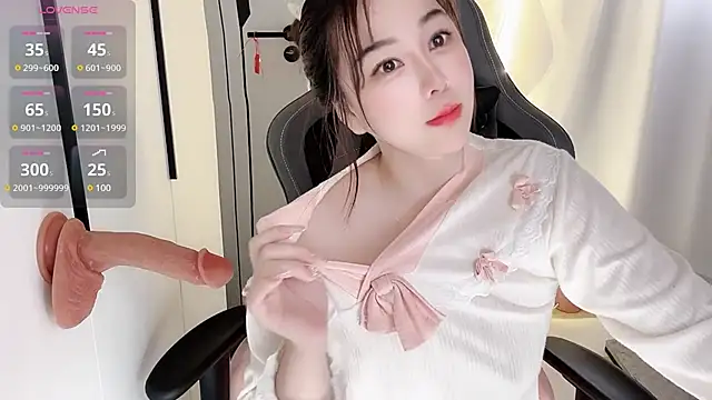 Snapshot of Alano-01 chatting on 03-17-25, 05:12 Alano-01 online show from 03-17-25, 05:12