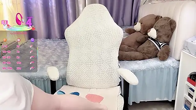 Snapshot of Alano-01 chatting on 09-27-25, 01:45 Alano-01 online show from 09-27-25, 01:45