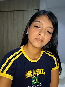 IslaBlaze online show from 03-08-26, 02:42