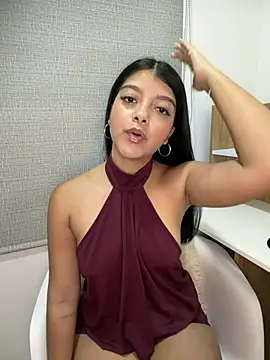 Snapshot of IslaBlaze chatting on 05-01-26, 11:54 IslaBlaze online show from 05-01-26, 11:54